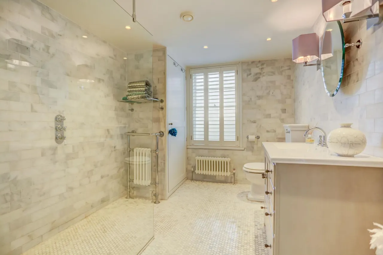 Royal Crescent, Brighton, BN2, photo 16