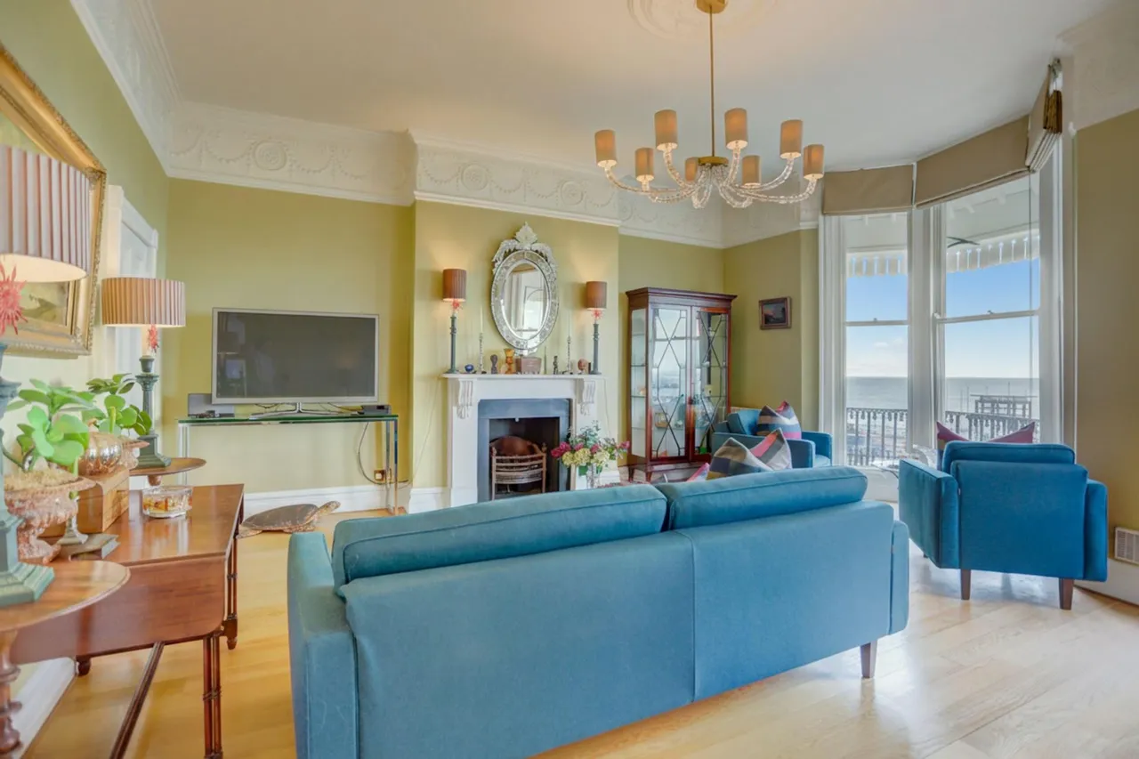 Royal Crescent, Brighton, BN2, photo 8