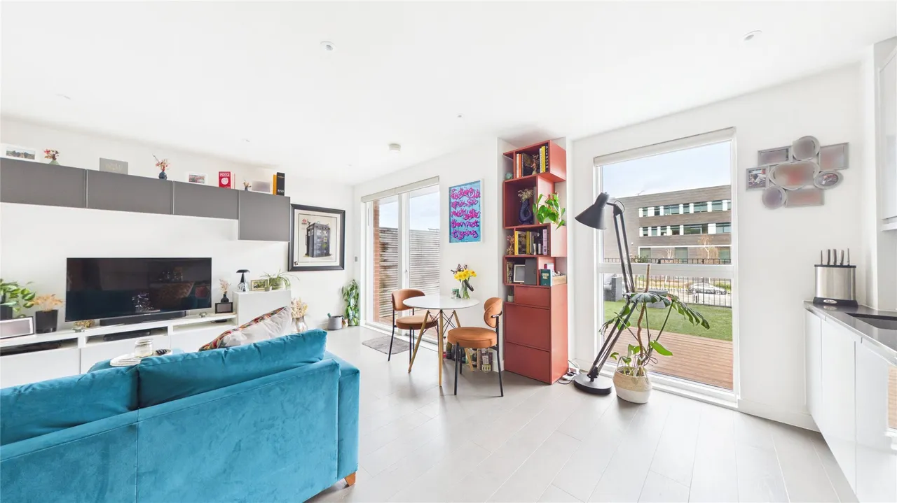 1 bed flat for sale — Lismore Boulevard, London, NW9 4DB