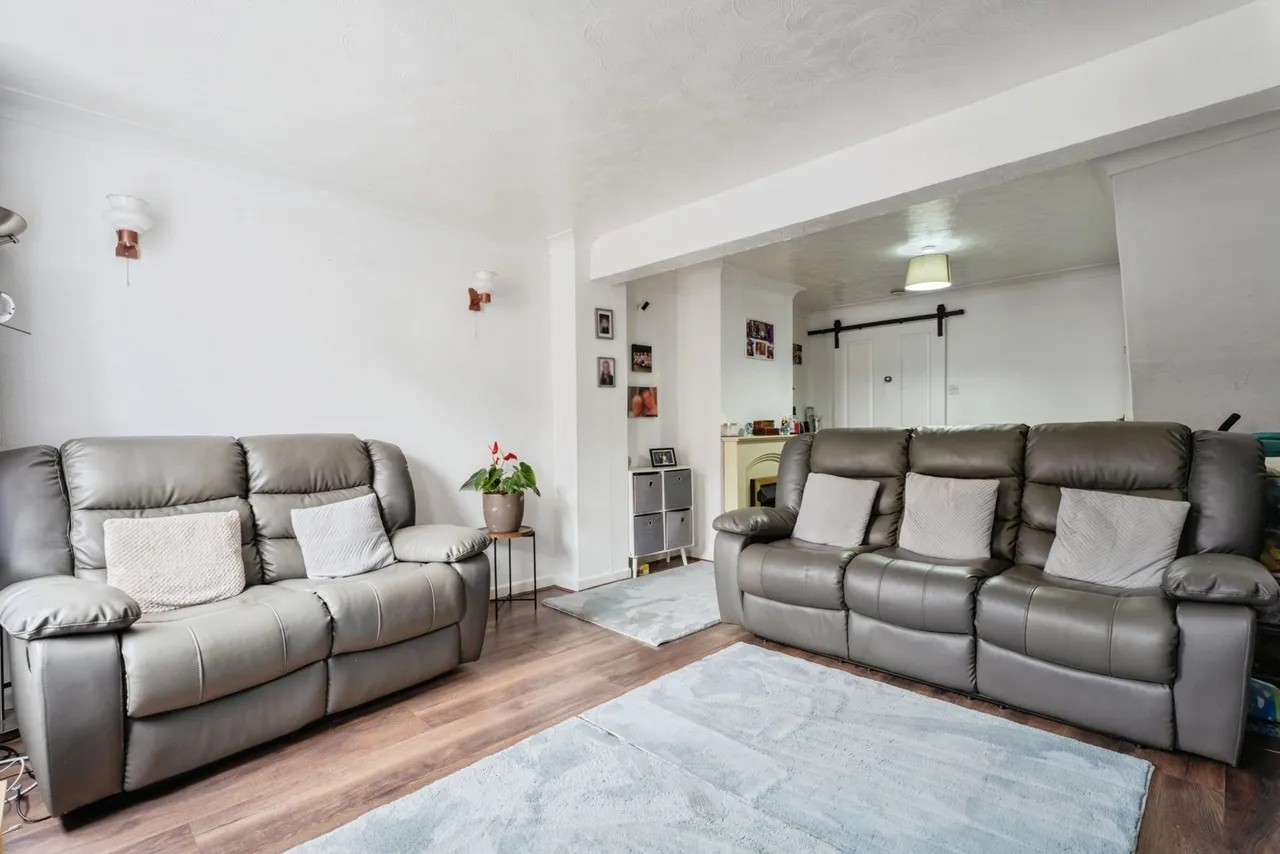 Cardinalls Road, STOWMARKET, Suffolk, IP14, photo 3