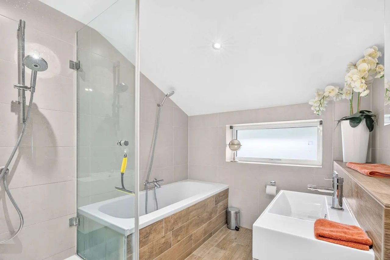 Woodbury Hill, Loughton, IG10, photo 19