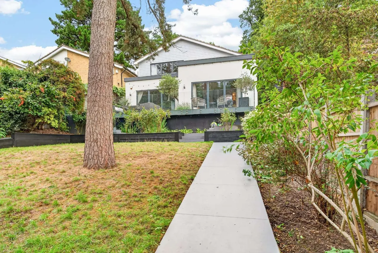 Woodbury Hill, Loughton, IG10, photo 24