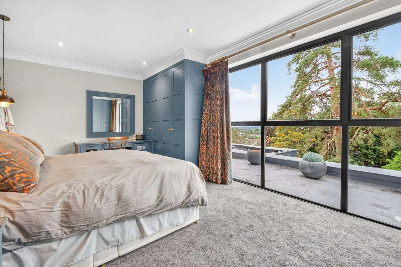 Woodbury Hill, Loughton, IG10, photo 13