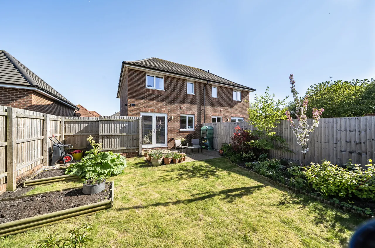 Swithens Close, Wakefield, WF1, photo 9