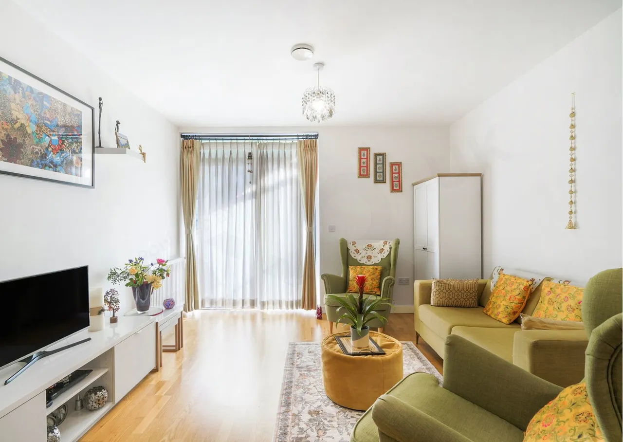 Park Royal, North West London, NW10 7FR, photo 2