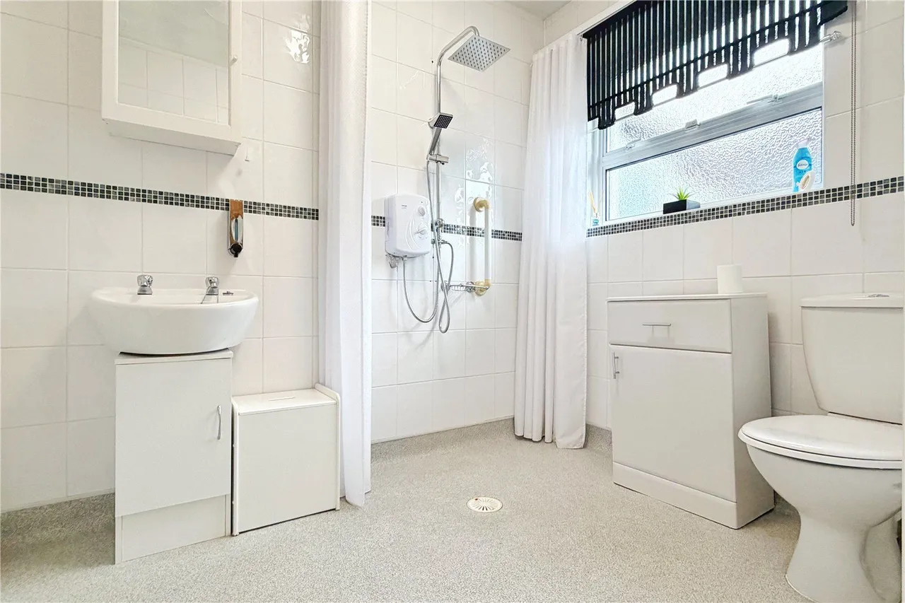 Kelson Avenue, Ashton-under-Lyne, OL7, photo 13