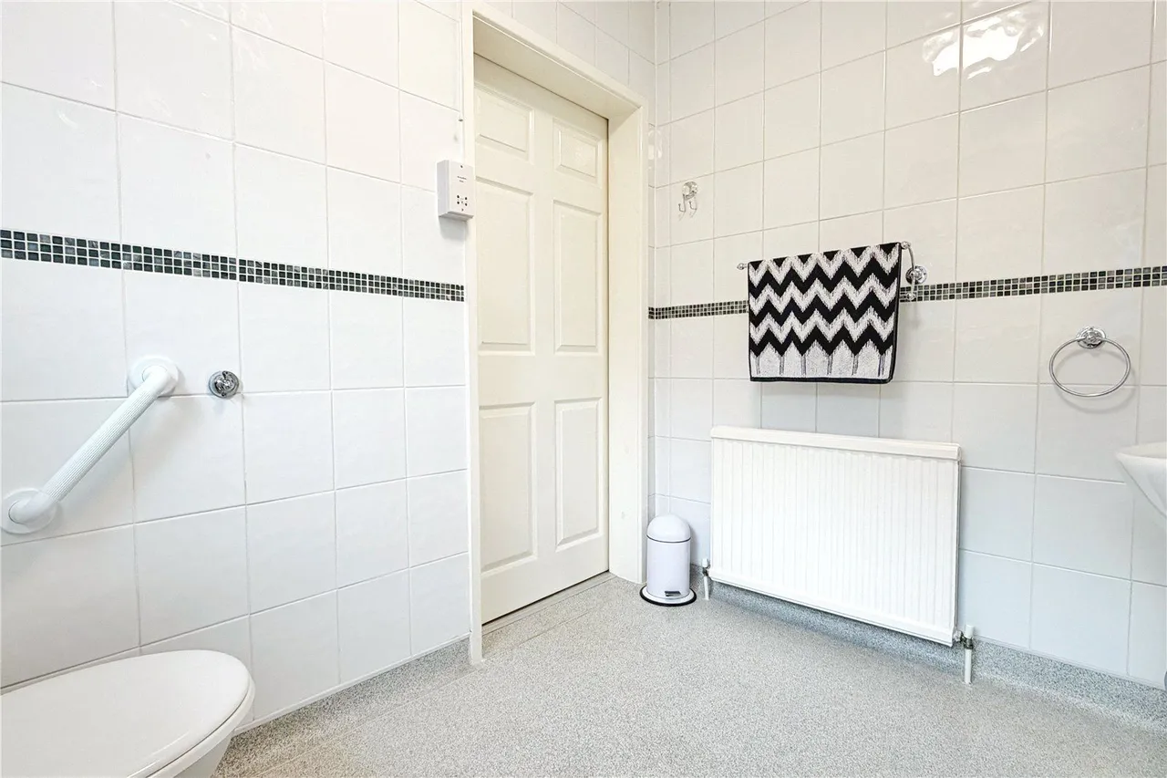 Kelson Avenue, Ashton-under-Lyne, OL7, photo 12