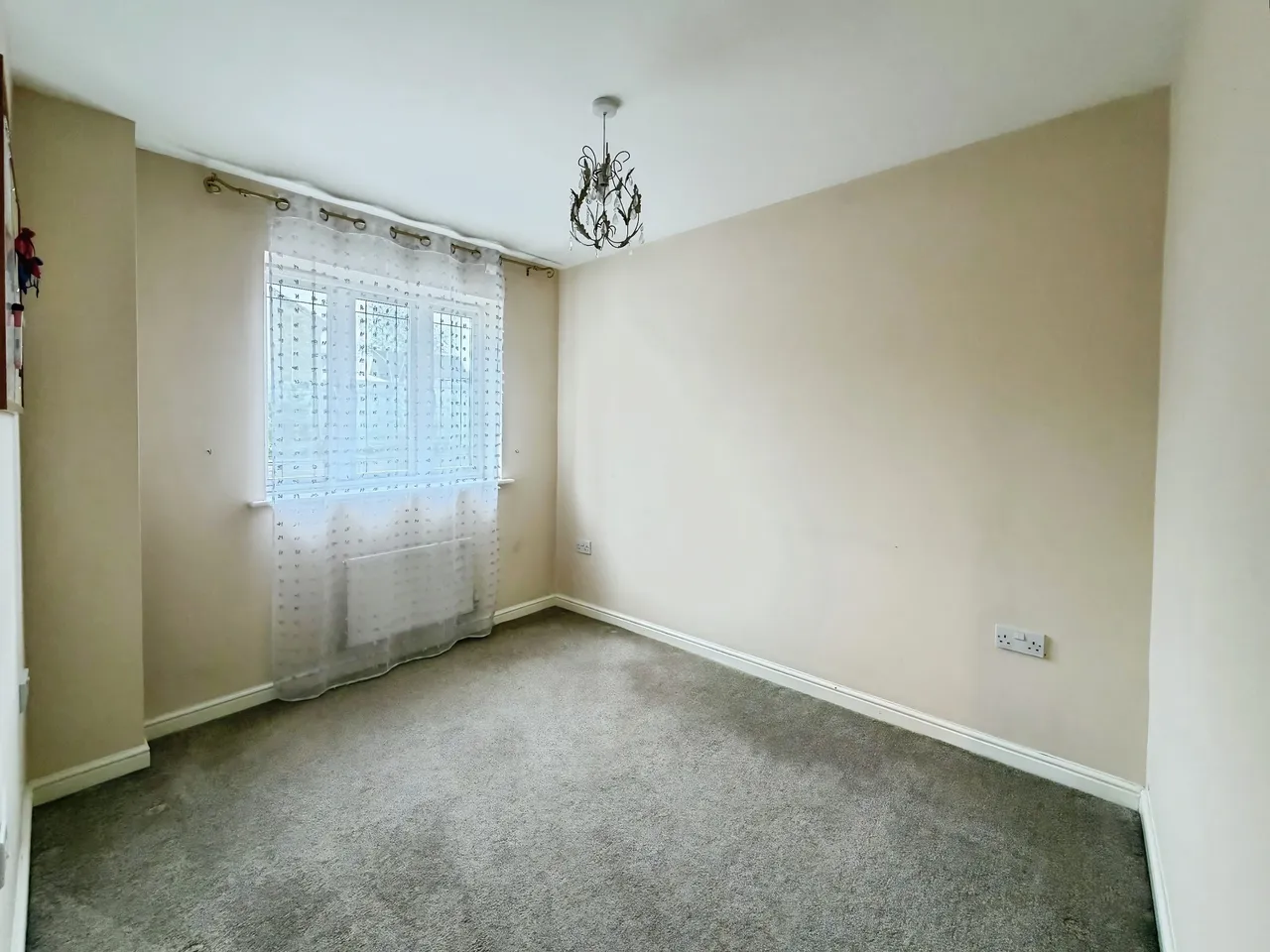 Y Cilffordd CAERPHILLY, CF83, photo 8