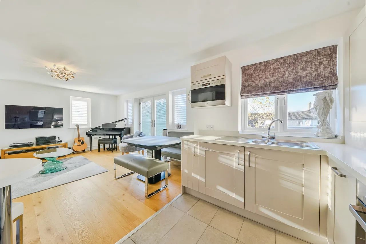 143 Icknield Way, Letchworth Garden City, photo 6