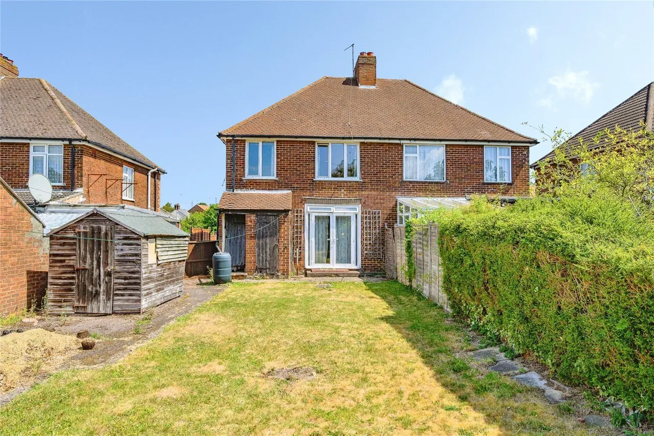 Liscombe Road, Dunstable, Bedfordshire, LU5, photo 12