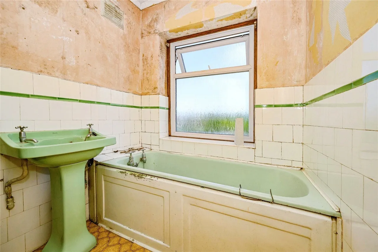 Liscombe Road, Dunstable, Bedfordshire, LU5, photo 11