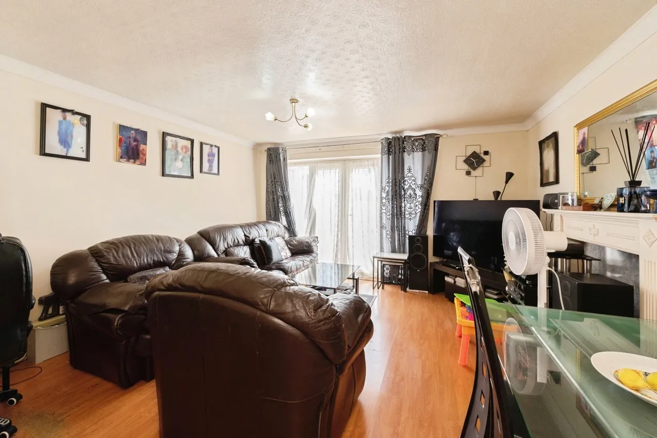 Parker Avenue, Tilbury, Essex, RM18, photo 9