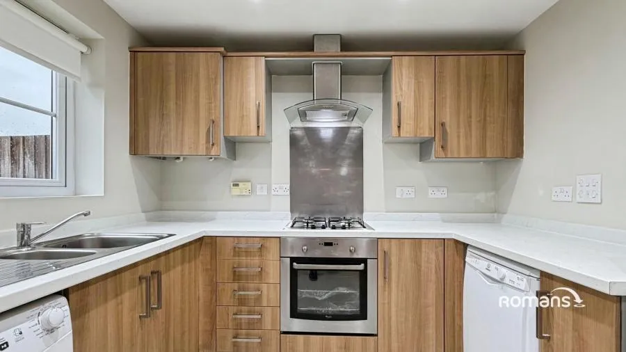 Wiltshire Crescent, Basingstoke, RG22, photo 5