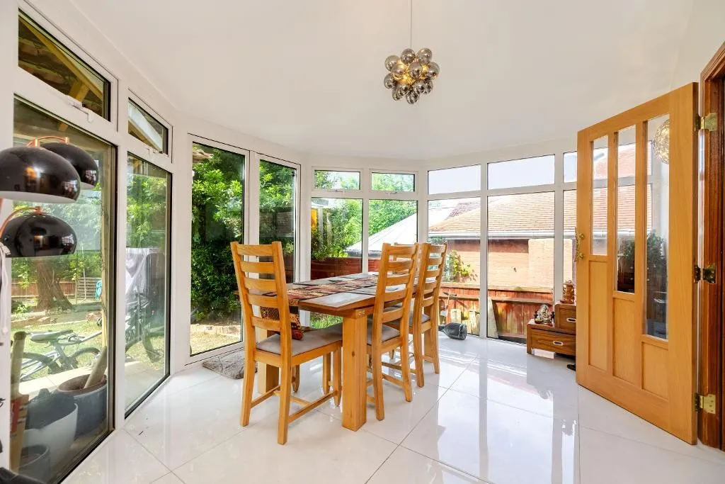 Briton Hill Road, Sanderstead, photo 4