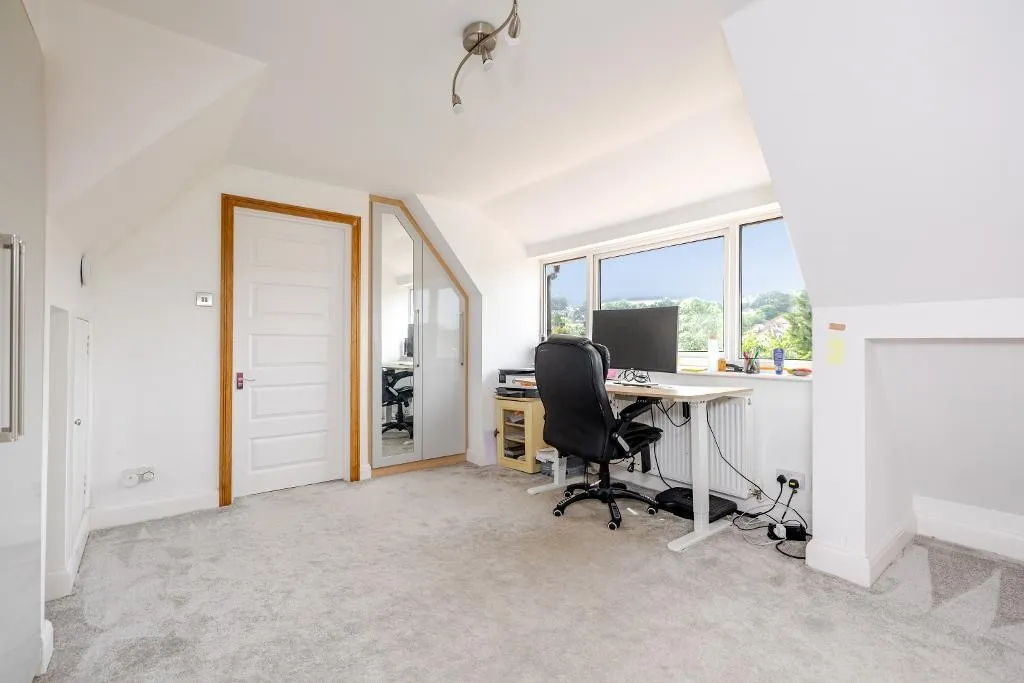 Briton Hill Road, Sanderstead, photo 23