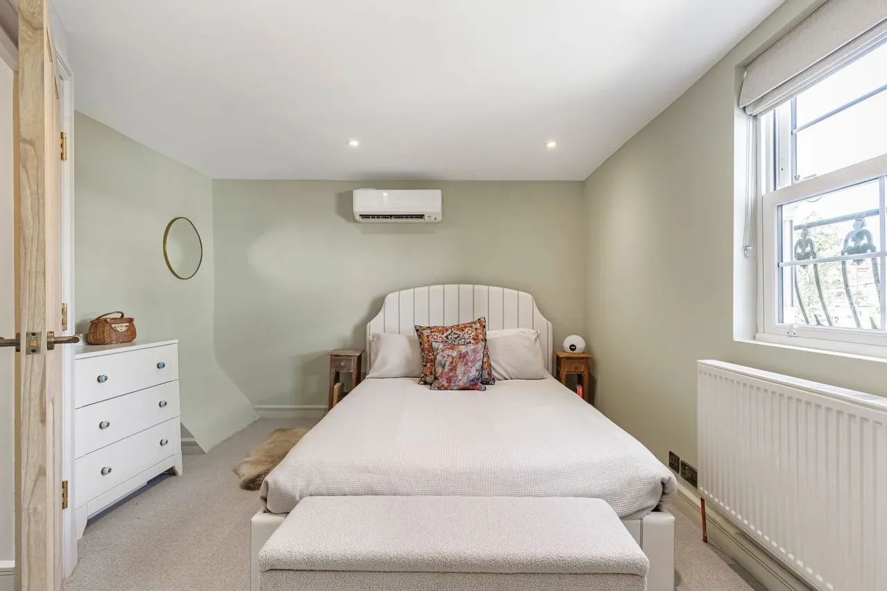 The Coach House, Winfrith Road, Earlsfield, London, SW18, photo 7