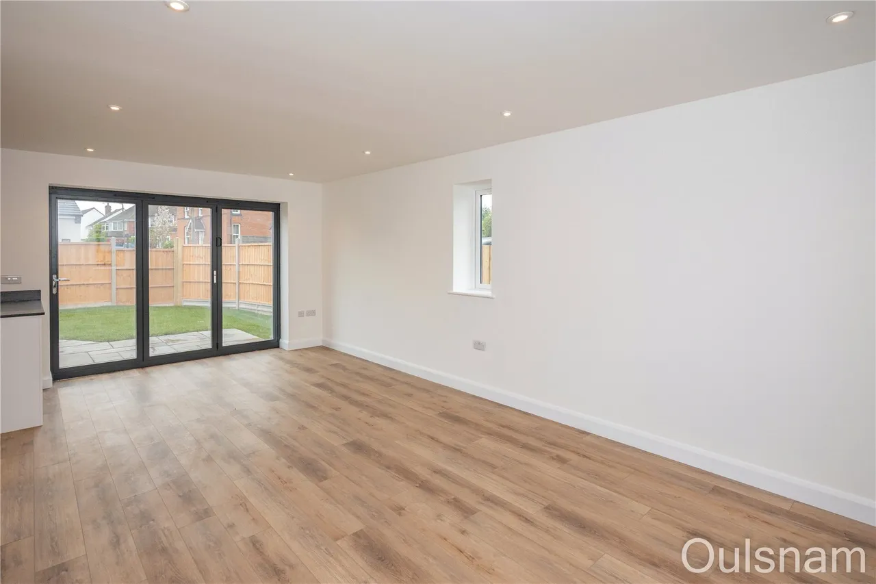 Barley Mow Lane, Catshill, Bromsgrove, Worcestershire, B61 0LU, photo 6