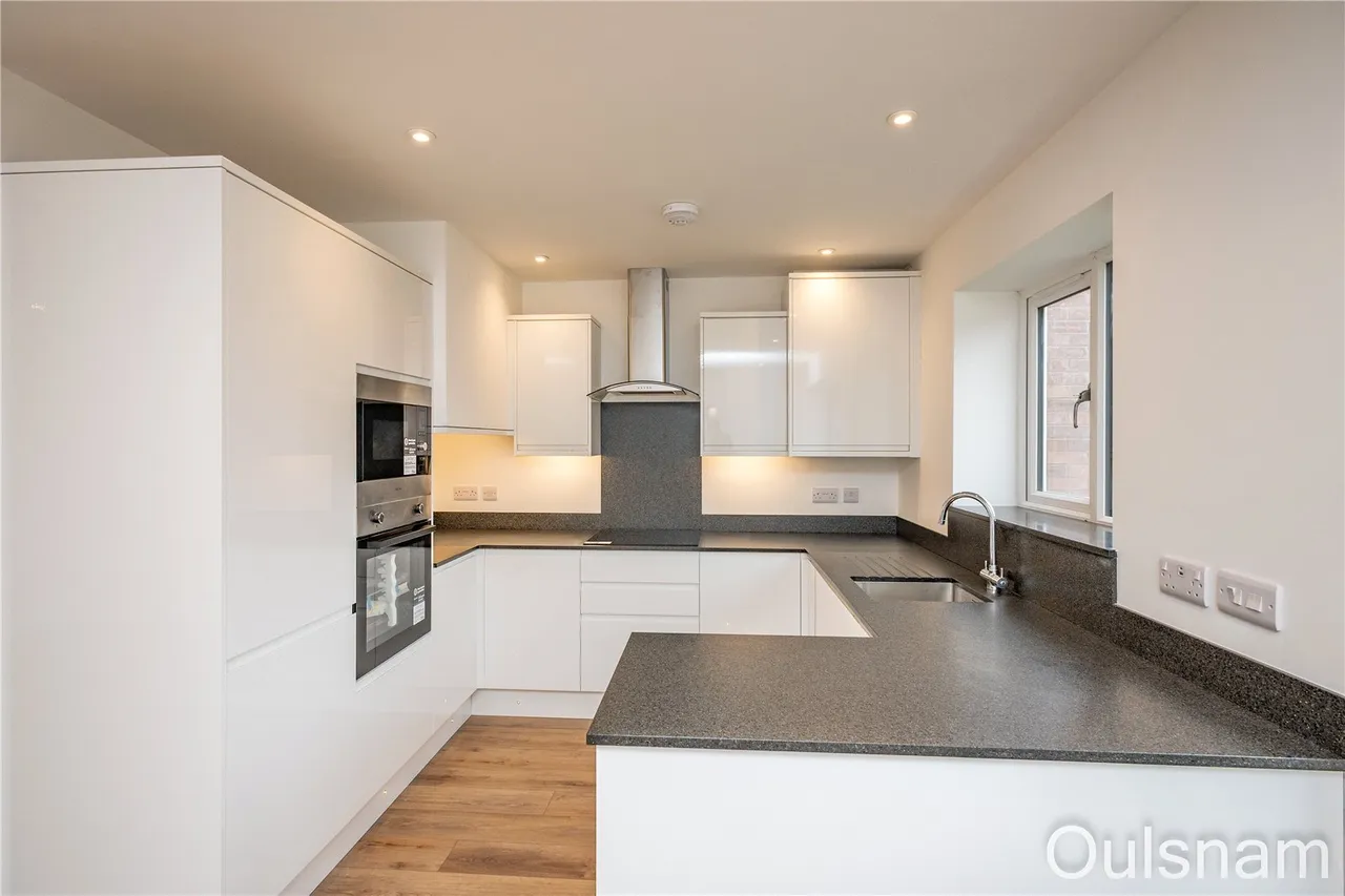 Barley Mow Lane, Catshill, Bromsgrove, Worcestershire, B61 0LU, photo 3