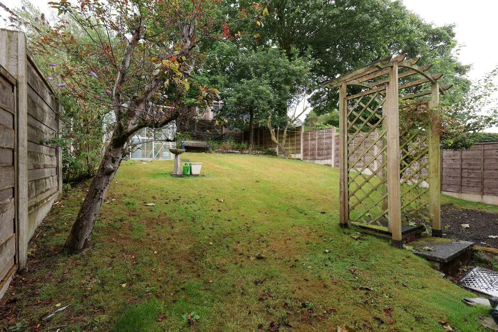 Lobden Crescent Whitworth, Rochdale OL12 8PU, photo 19