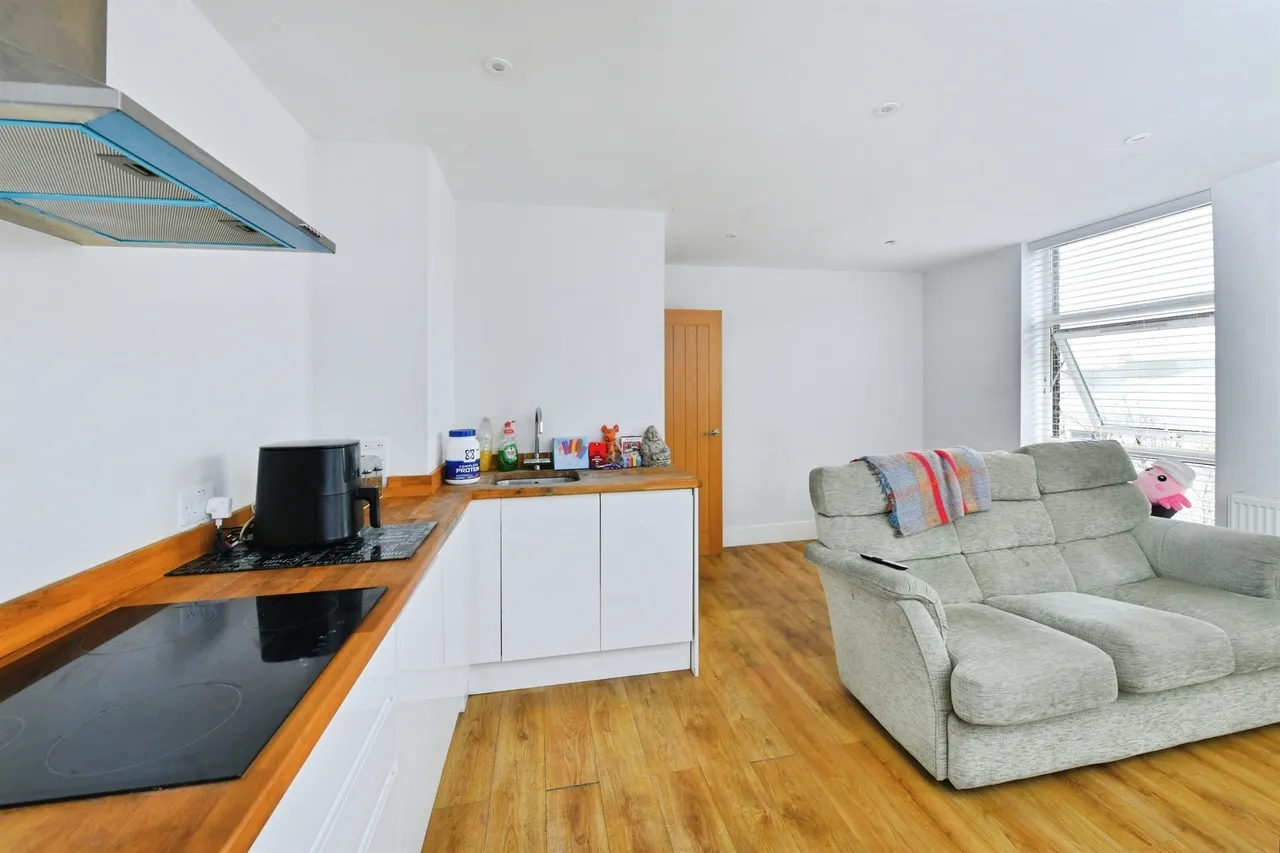 Fore Street, Saltash, photo 3