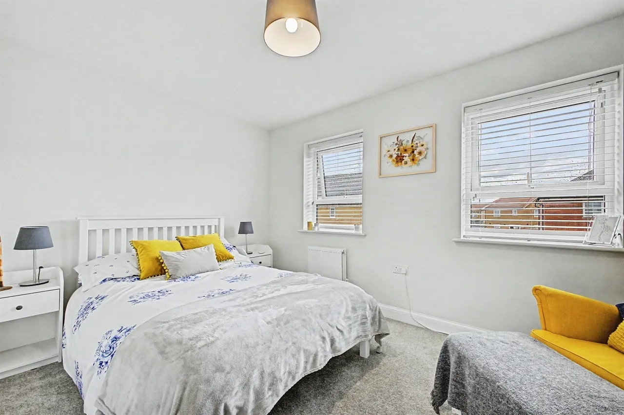 Stratford Drive, Overstone, Northampton, photo 5