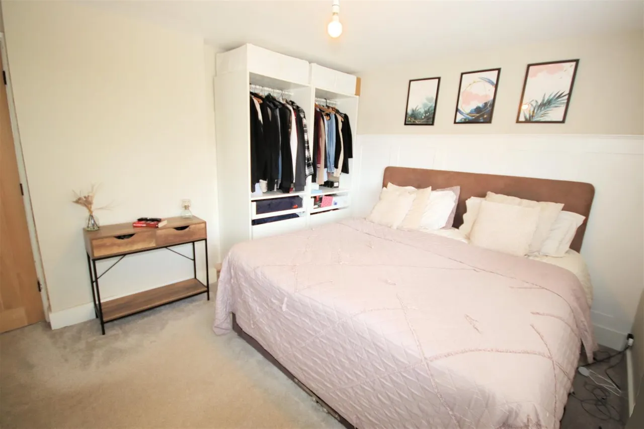 Bradford Way, Toddington, Bedfordshire LU5 6EE, photo 15
