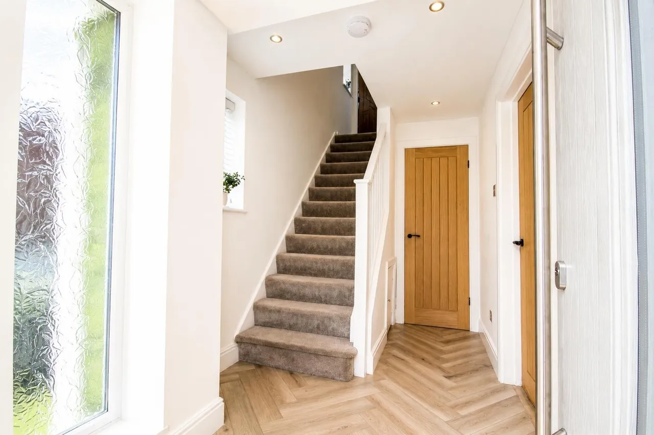 Bradford Way, Toddington, Bedfordshire LU5 6EE, photo 19