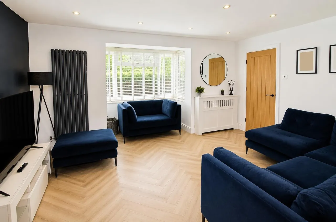 Bradford Way, Toddington, Bedfordshire LU5 6EE, photo 6
