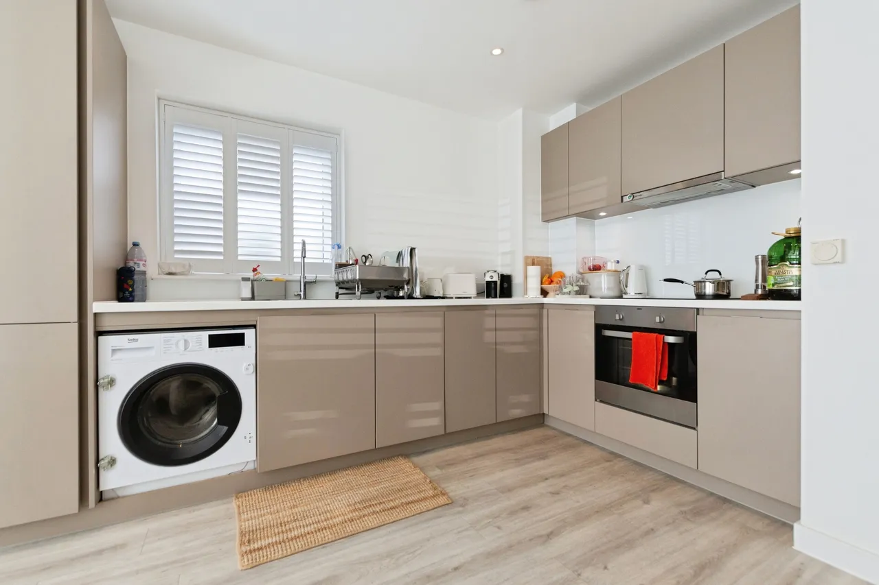 Ferndale Crescent, Carshalton, photo 10