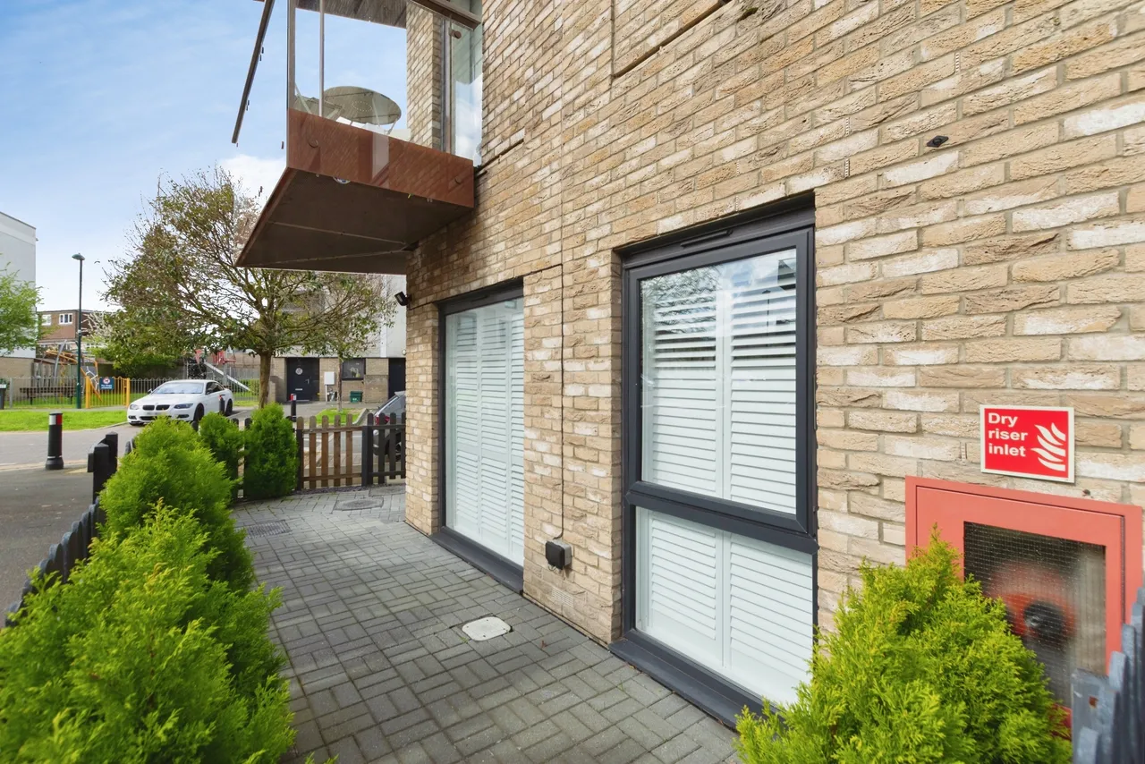 Ferndale Crescent, Carshalton, photo 4
