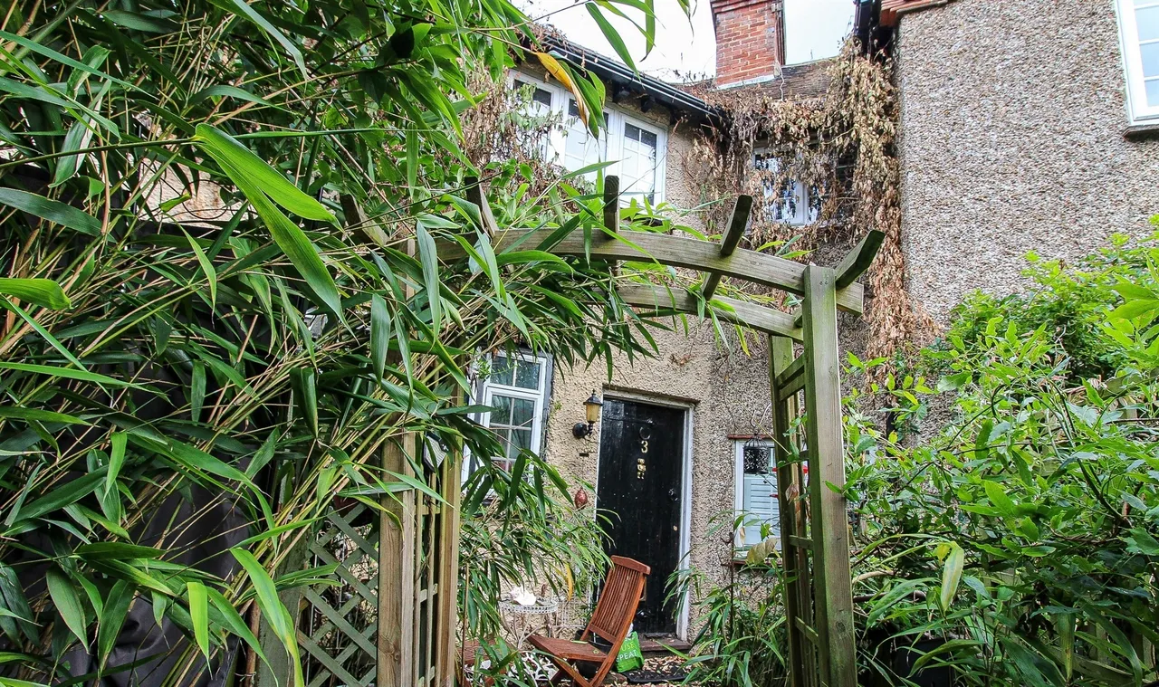 Andros Close, South Chailey, BN8, photo 17