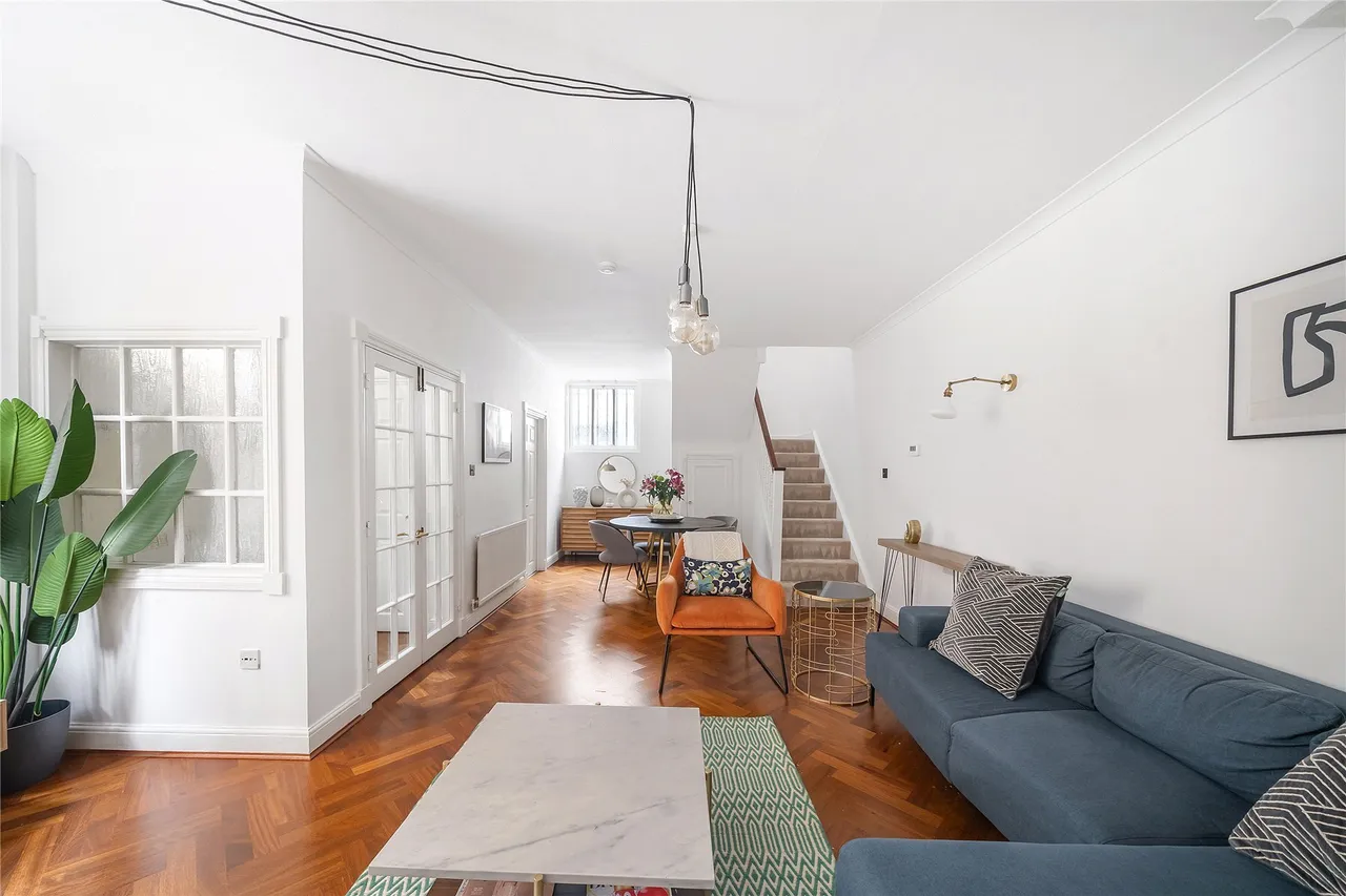 West Mews, Pimlico, London, SW1V, photo 3