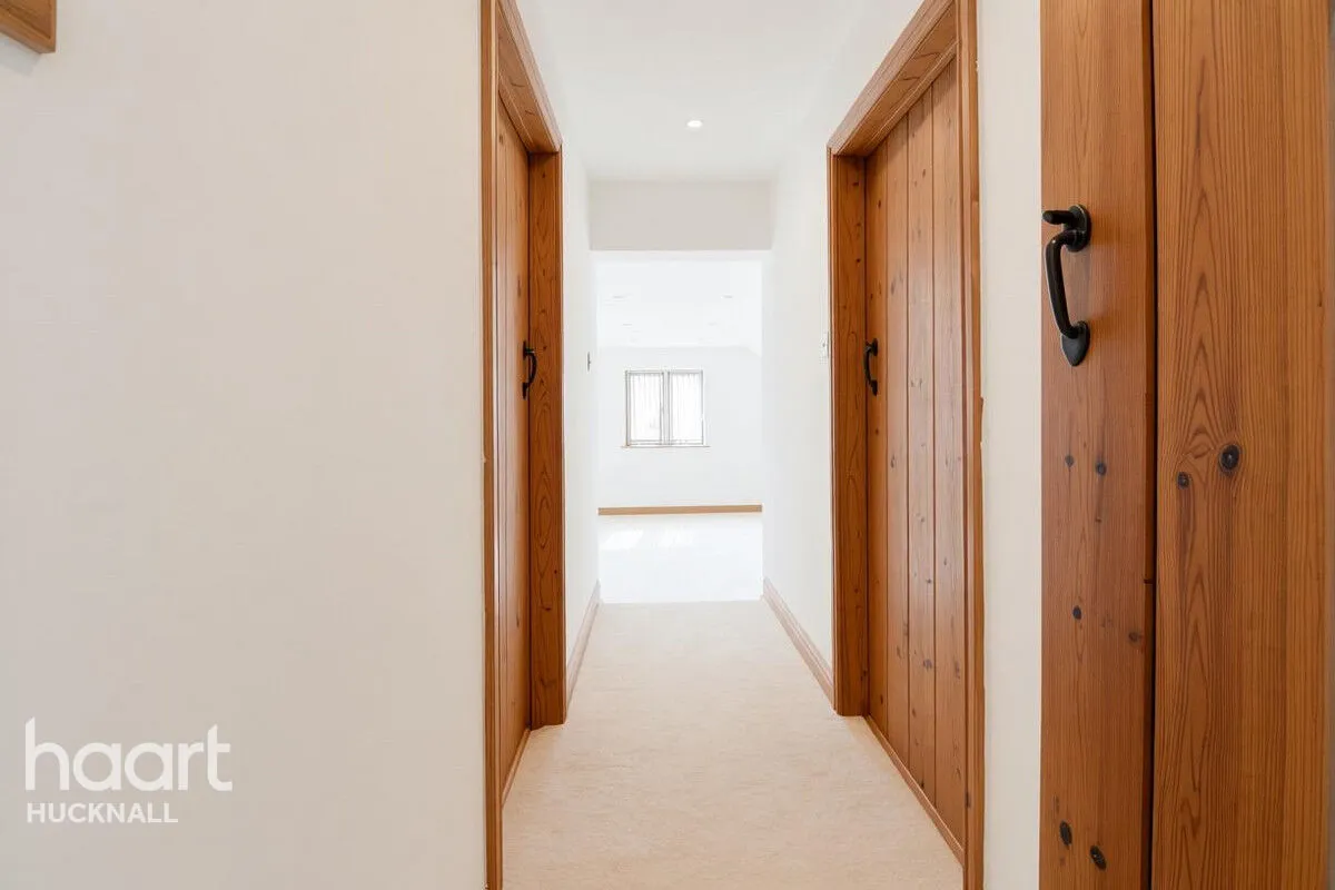 Watnall Road, Nottingham, NG15, photo 15