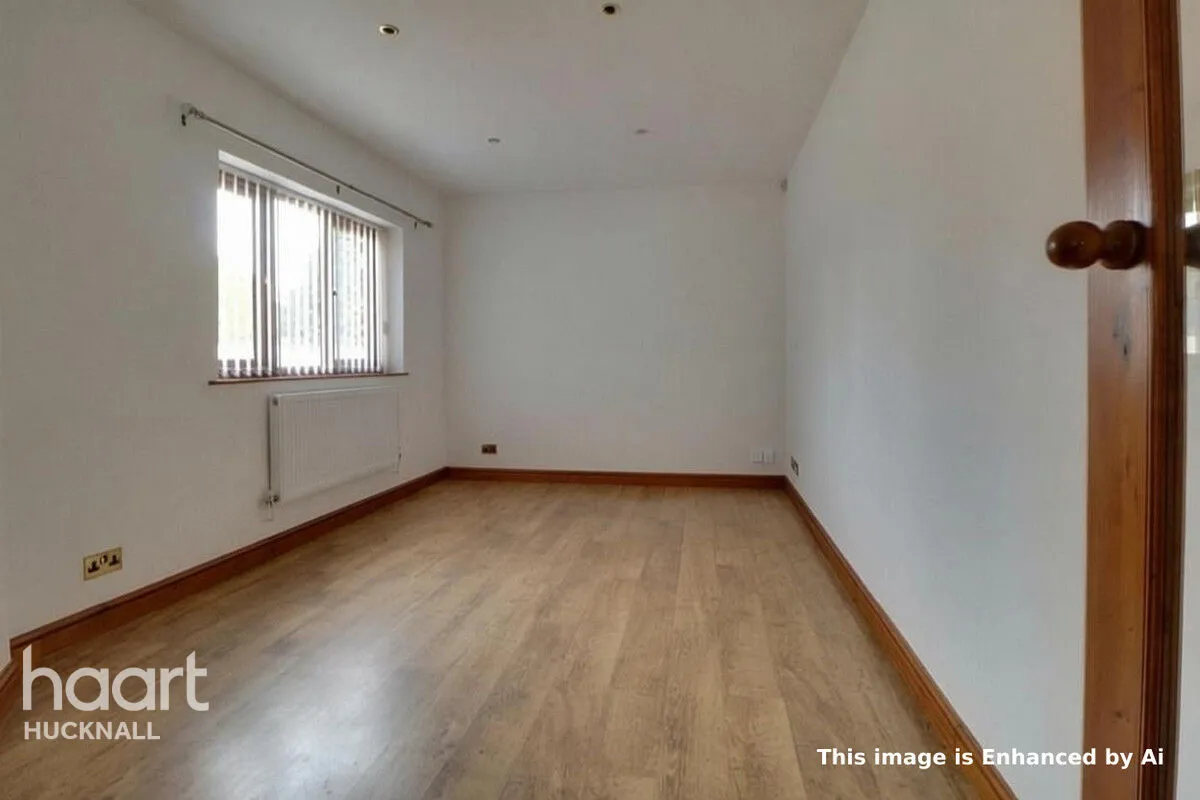 Watnall Road, Nottingham, NG15, photo 9