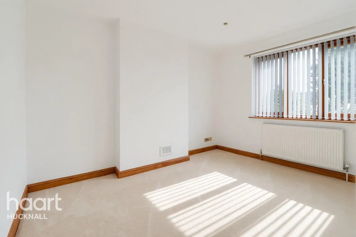 Watnall Road, Nottingham, NG15, photo 21