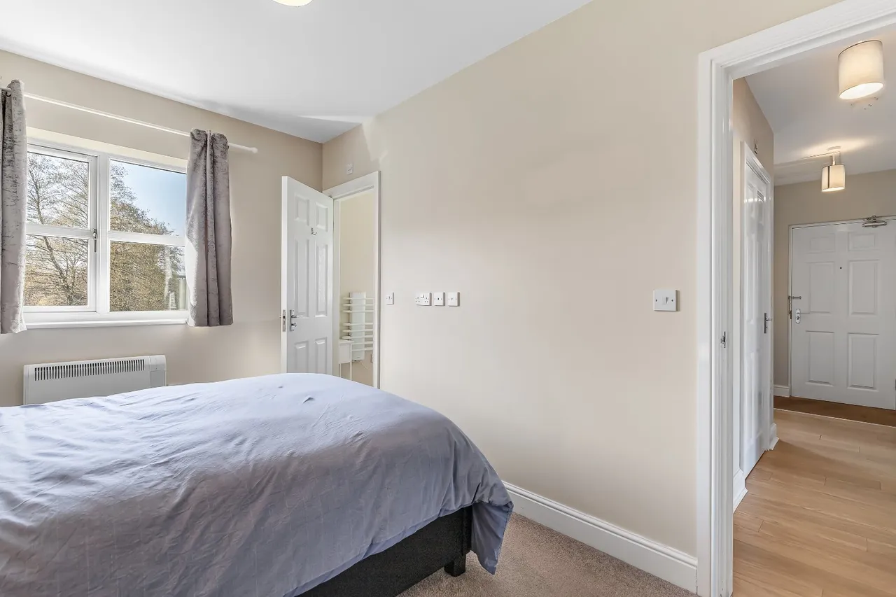 Fowlers Court, Otley, LS21, photo 9