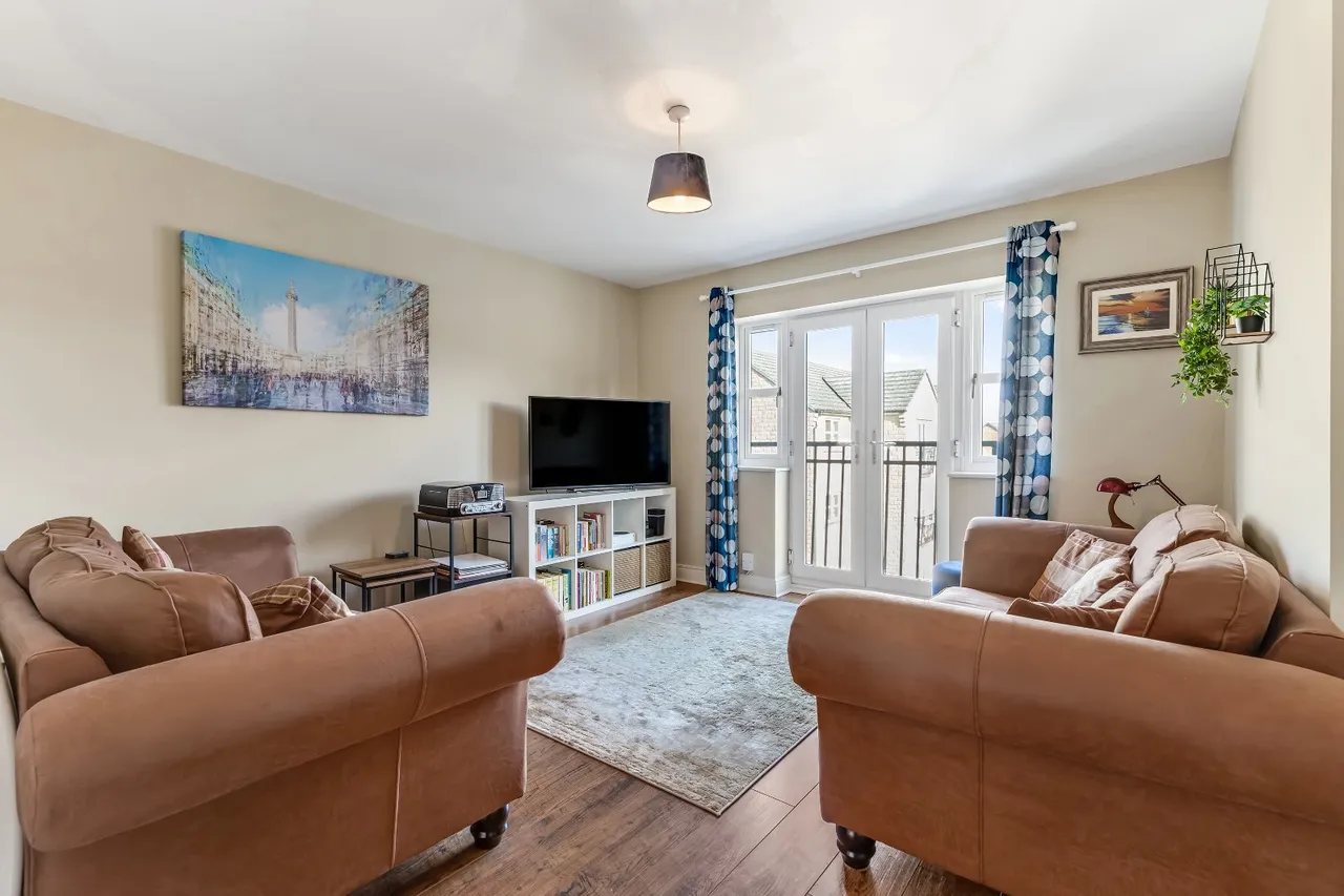 Fowlers Court, Otley, LS21, photo 5