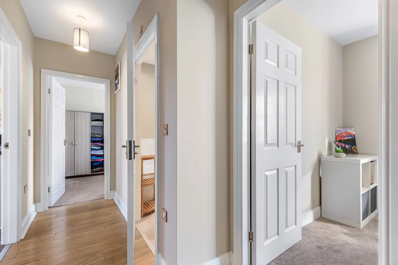 Fowlers Court, Otley, LS21, photo 13