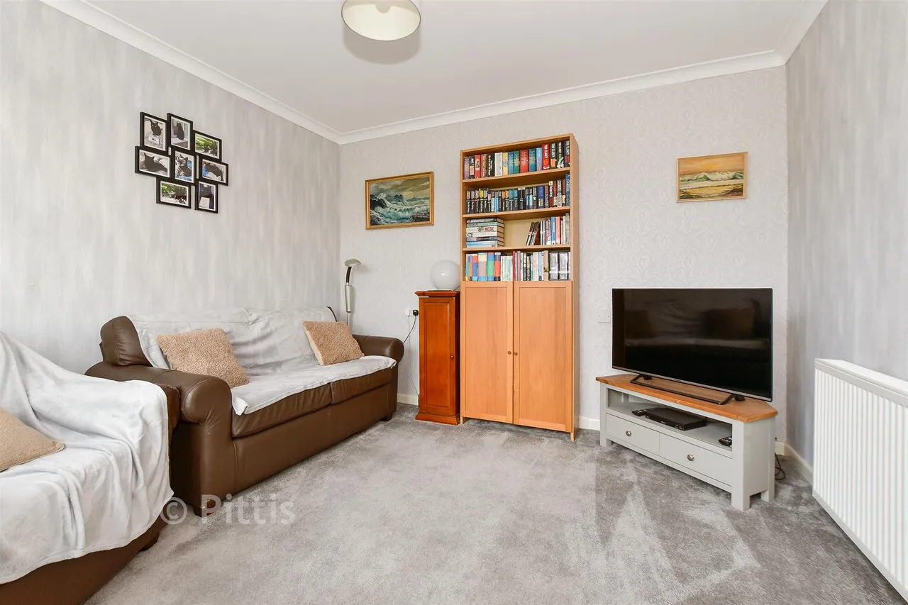Newport Road, Apse Heath, PO36, photo 6