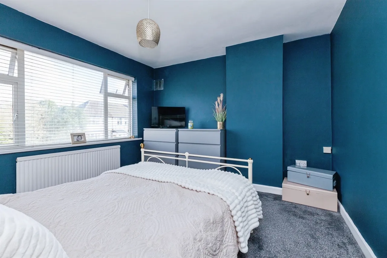 St. Marys Avenue, Humberstone, LE5, photo 5
