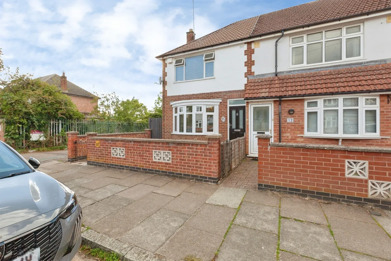 St. Marys Avenue, Humberstone, LE5, photo 8