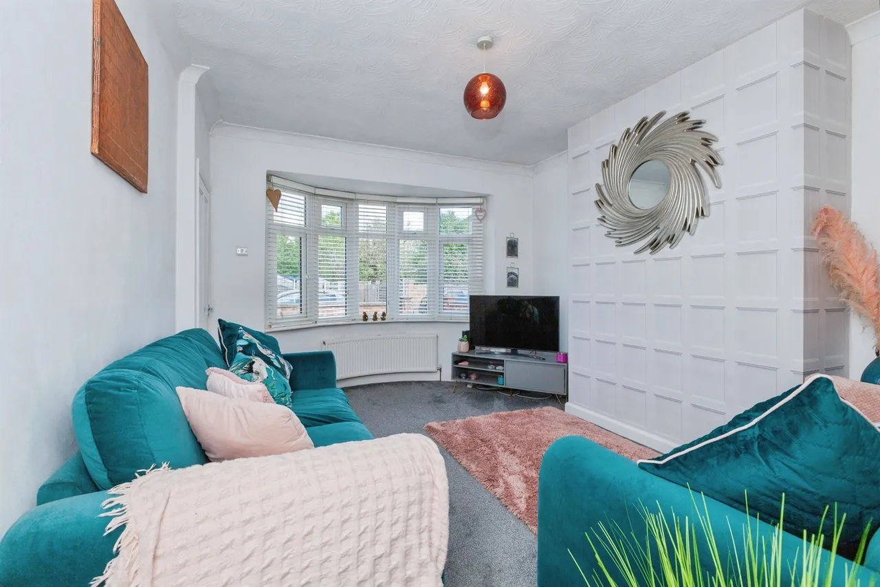 St. Marys Avenue, Humberstone, LE5, photo 2