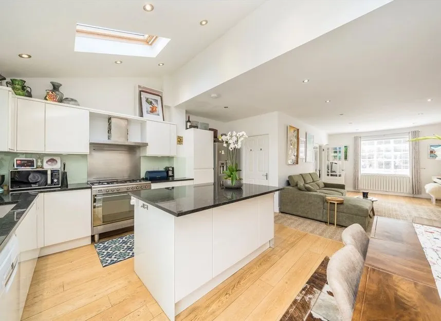 Crestway, Putney, SW15, photo 2