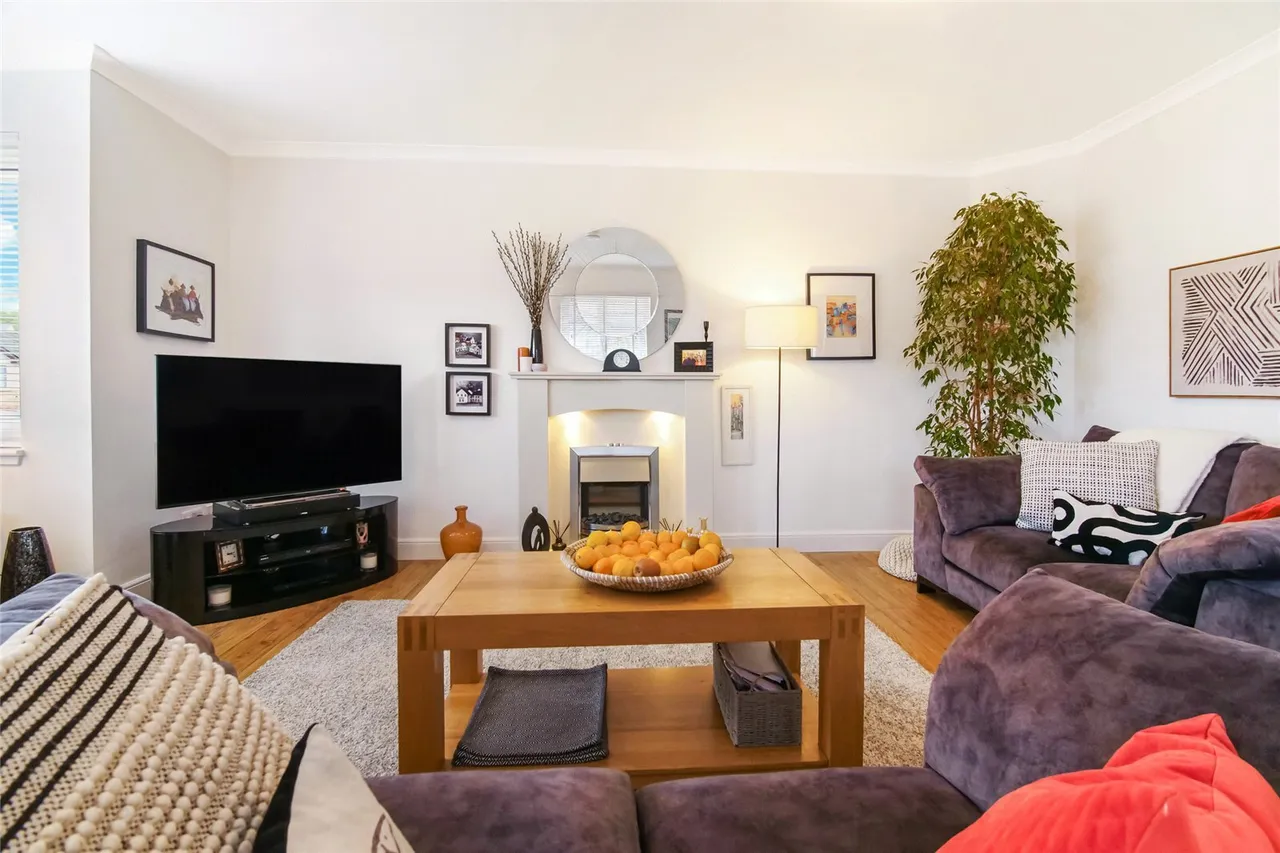 Redwood Crescent, Cambuslang, Glasgow, South Lanarkshire, G72, photo 6