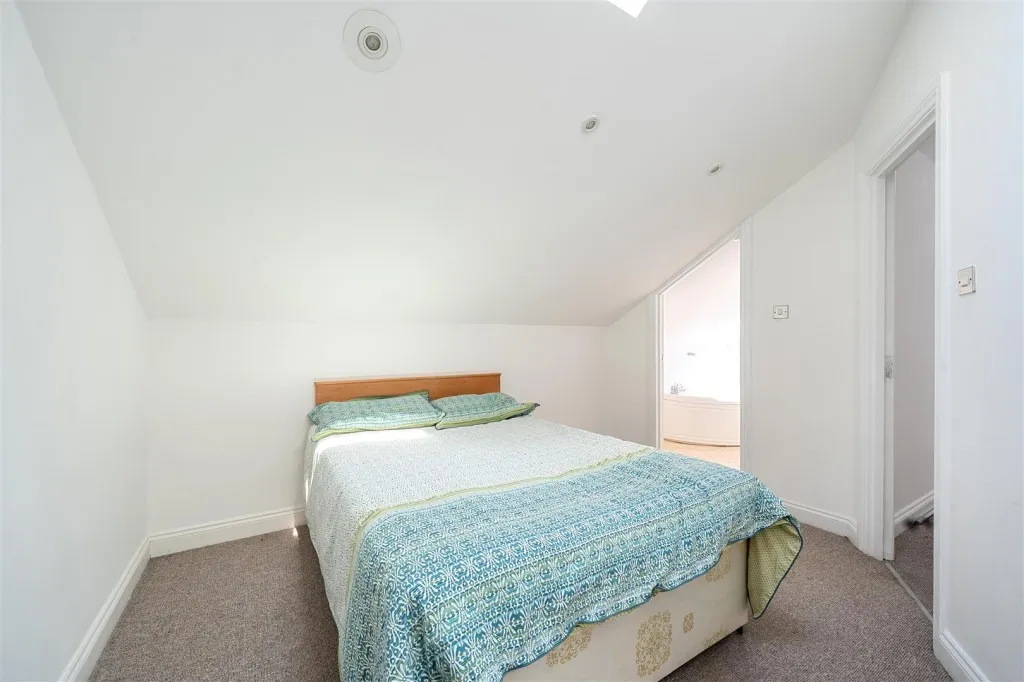 Plough Way, London, photo 14