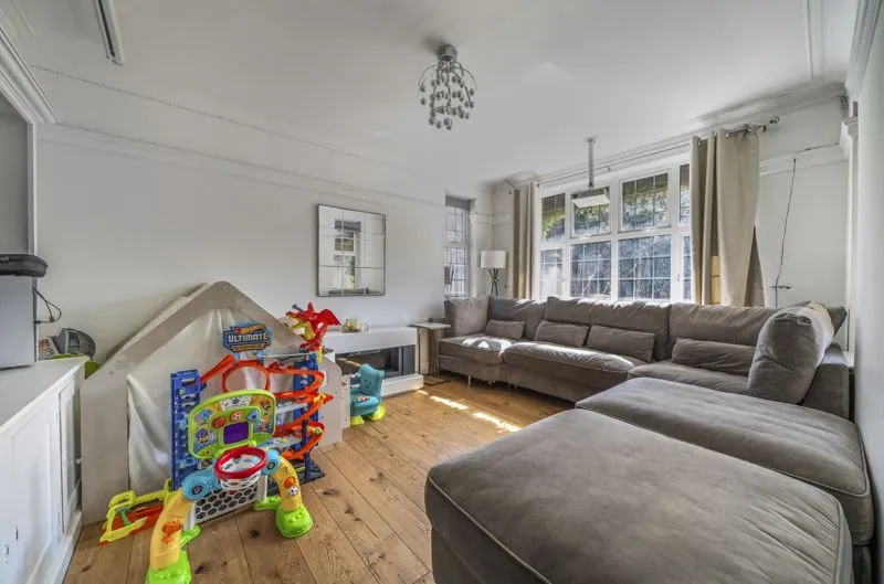Brighton Road, Purley CR8 4HB, photo 6