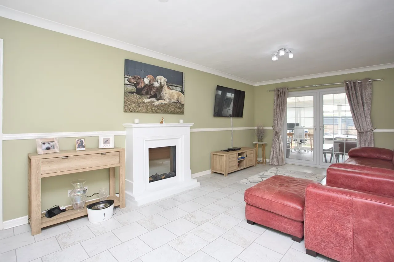 Burton Close, Folkestone, CT19, photo 2