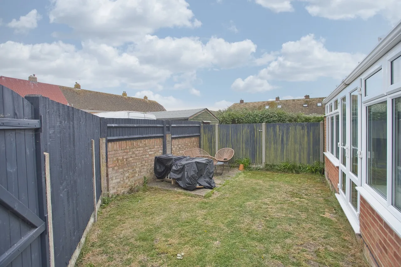Burton Close, Folkestone, CT19, photo 12