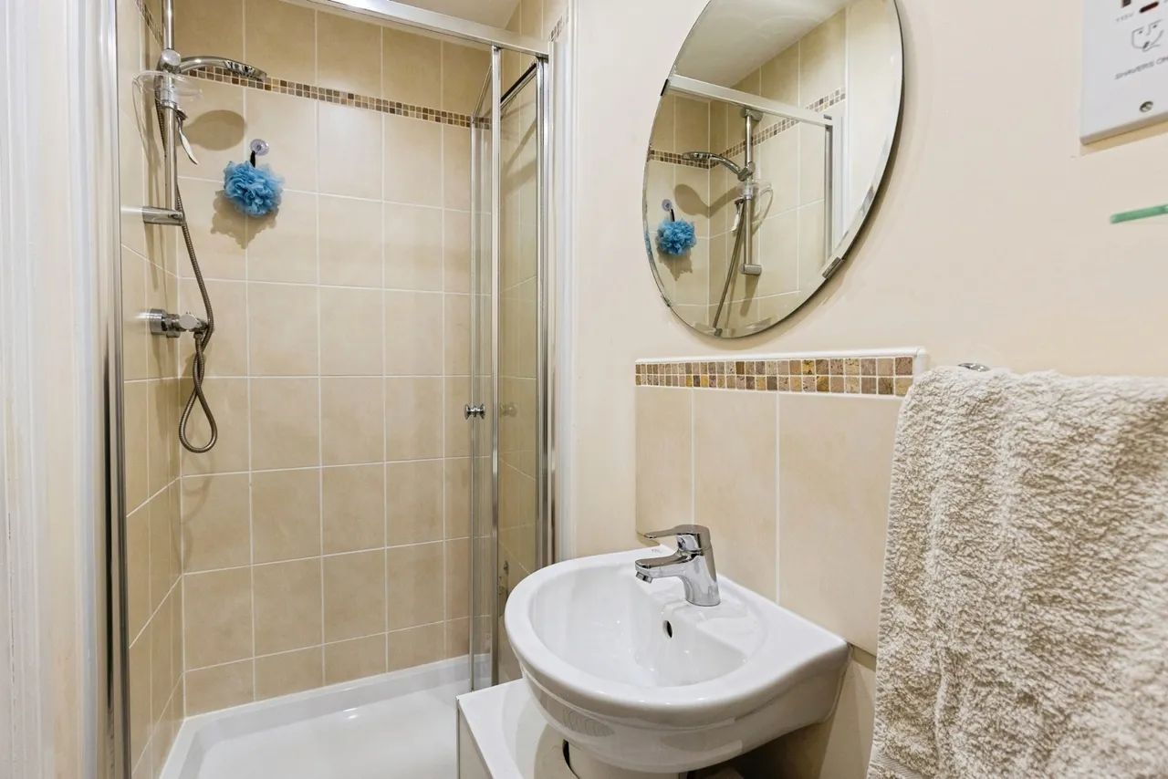 Walkham Court, Gwersyllt, LL11, photo 12