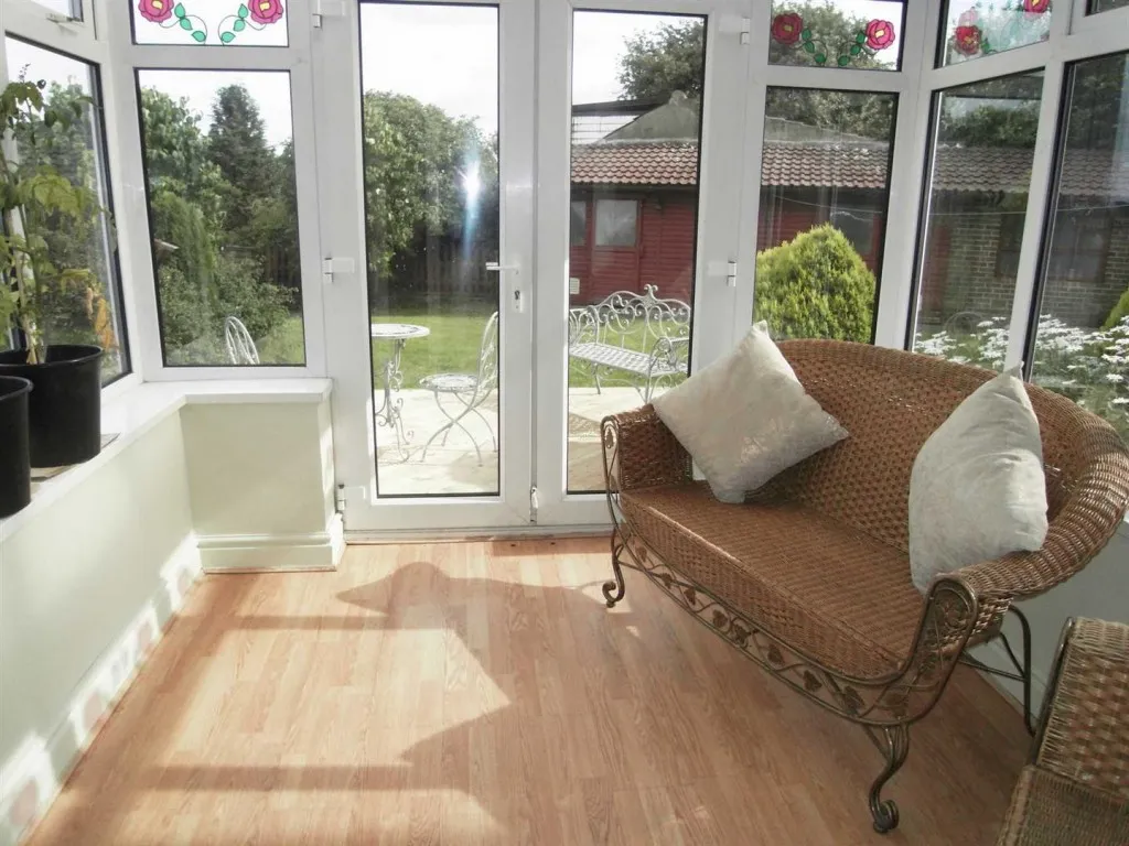 King Street, Eccleshill, photo 6